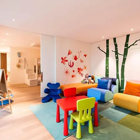 Centrale With Picturesque Lake Views Holiday home St. Moritz
