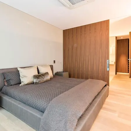 Centrale With Picturesque Lake Views St. Moritz