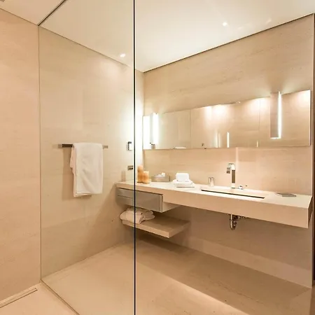 Centrale With Picturesque Lake Views St. Moritz