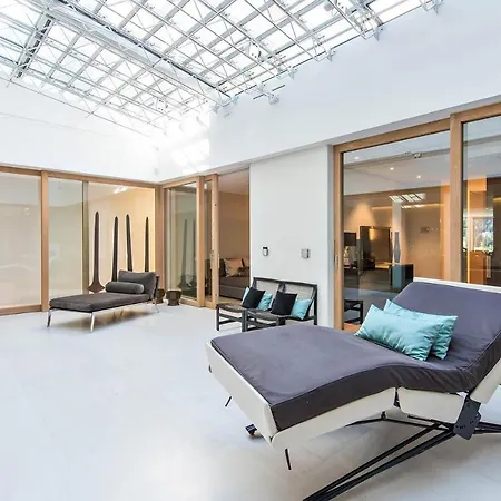 Centrale With Picturesque Lake Views * St. Moritz